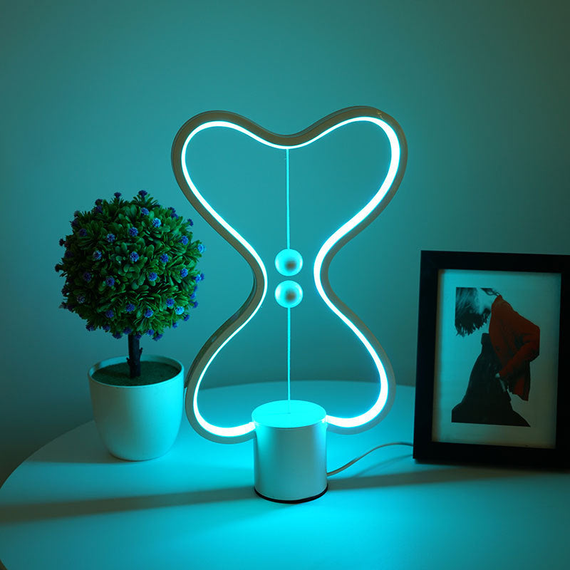 Balance table lamp