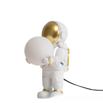 Astronaut creative lamp