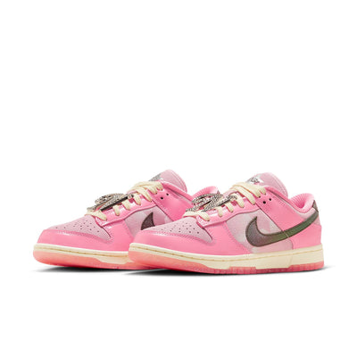 (WMNS) Nike Dunk Low 'Barbie' FN8927-621