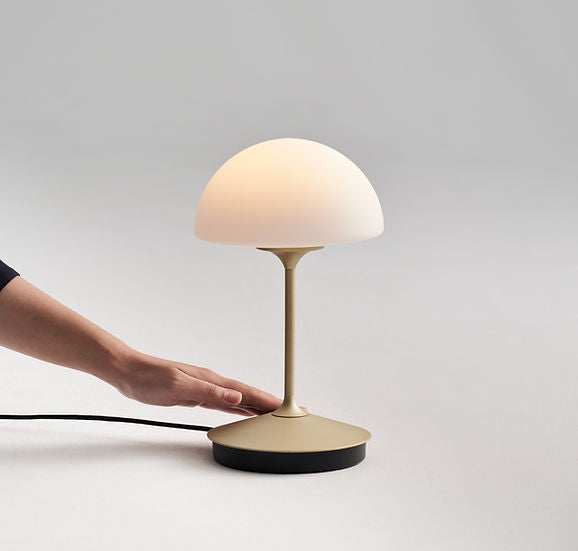 Mushroom decorative table lamp