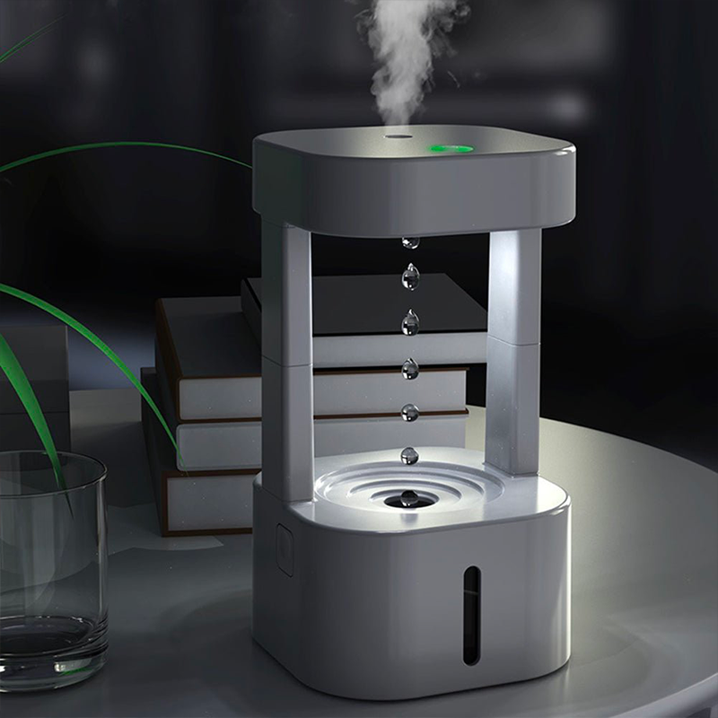 Anti-gravity humidifier